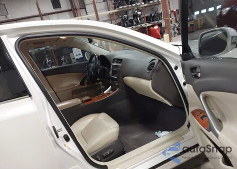 2009 Lexus Is 250 z USA, uszkodzony, nr VIN JTHCK262995032519